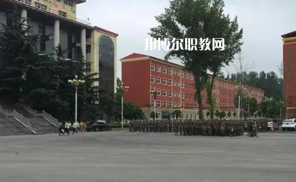 河南工業(yè)和信息化高級(jí)技工學(xué)校2022年報(bào)名條件、招生要求、招生對(duì)象