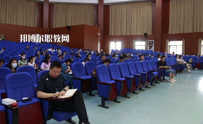 常熟高新園中等專業(yè)學校2022年學費、收費多少