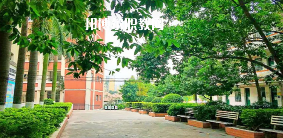 廣西工貿高級技工學校2022年報名條件、招生要求、招生對象