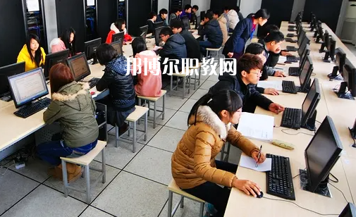 武漢應(yīng)用科技學校2022年有哪些專業(yè)
