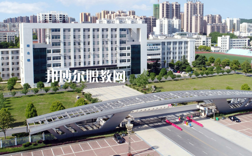 湖北信息工程學(xué)校2022年報(bào)名條件、招生要求、招生對(duì)象