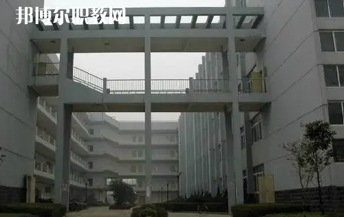 武漢建筑工程學(xué)校2022年報名條件、招生要求、招生對象