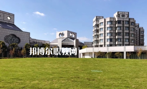 隨州高級技工學校2022年報名條件、招生要求、招生對象