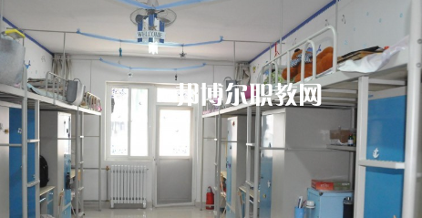華中信息商務(wù)技工學校2022年宿舍條件