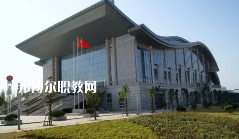 武漢體育運(yùn)動(dòng)學(xué)校2022年報(bào)名條件、招生要求、招生對(duì)象