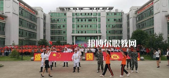 廣西科技商貿(mào)高級(jí)技工學(xué)校2022年報(bào)名條件、招生要求、招生對(duì)象