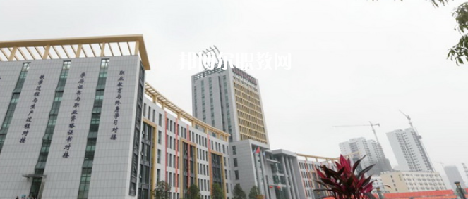 河池職業(yè)教育中心學(xué)校2022年怎么樣、好不好