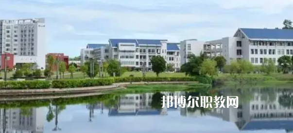 福建高職?？圃盒Ｅ琶?9強