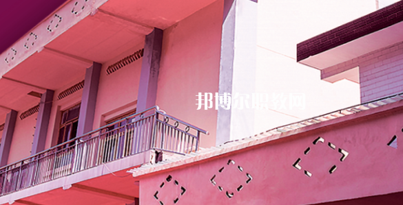 芙蓉礦務(wù)局技工學(xué)校地址在哪里，哪個地區(qū)，哪個城市?