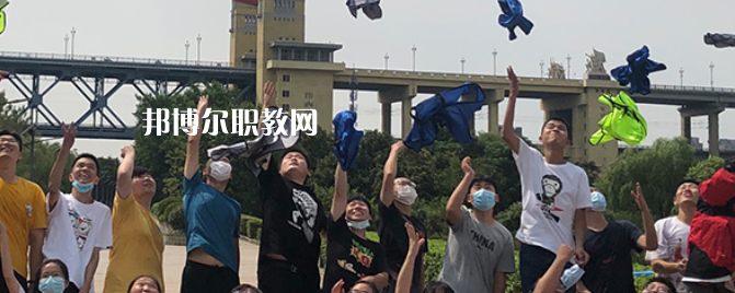 2023南京市公用事業(yè)技工學(xué)校招生計(jì)劃 招生人數(shù)是多少(附要求、條件、對(duì)象)