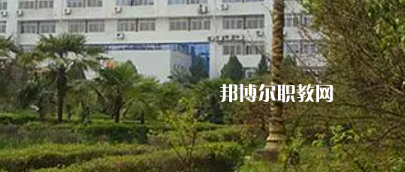 南京華東信息工程技工學(xué)校地址在哪里，哪個地區(qū)，哪個城市?
