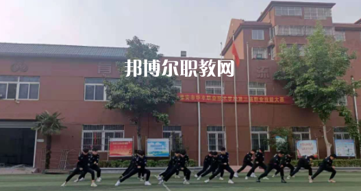 淮安市華豐職業(yè)技術(shù)學(xué)校地址在哪里，哪個地區(qū)，哪個城市?