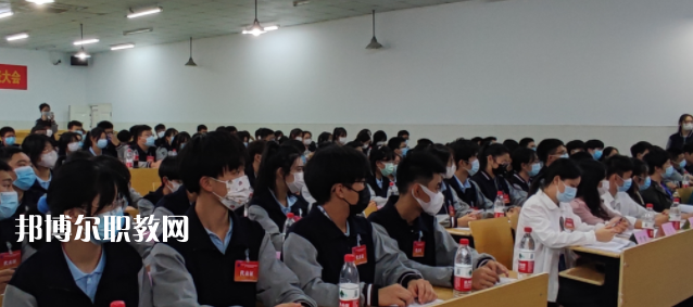 浙江省廣播電視中等專業(yè)學(xué)校地址在哪里，哪個地區(qū)，哪個城市?
