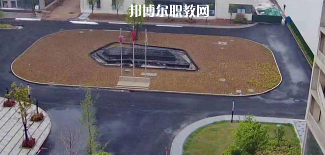 鄭州機(jī)電工業(yè)技工學(xué)校地址在哪里，哪個(gè)地區(qū)，哪個(gè)城市?