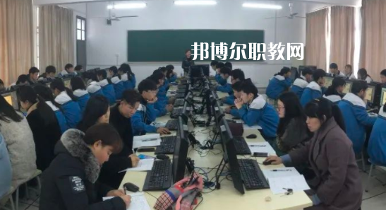 衢州市翔宇中等專業(yè)學(xué)校地址在哪里，哪個(gè)地區(qū)，哪個(gè)城市?