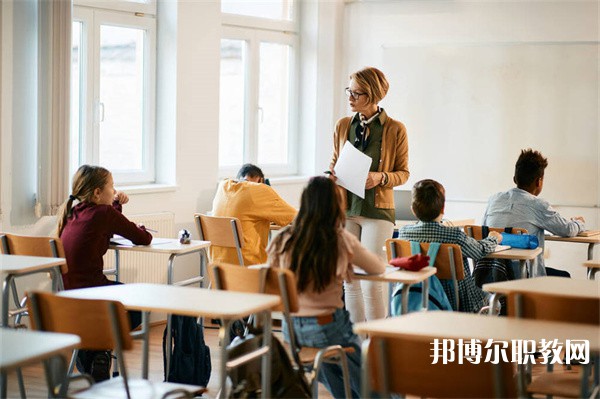 北京哪里的中職學(xué)校能讀助產(chǎn)護(hù)理專(zhuān)業(yè)