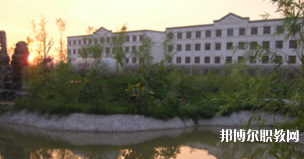 2023野風美術(shù)中學多少錢 野風美術(shù)中學各專業(yè)學費收費標準