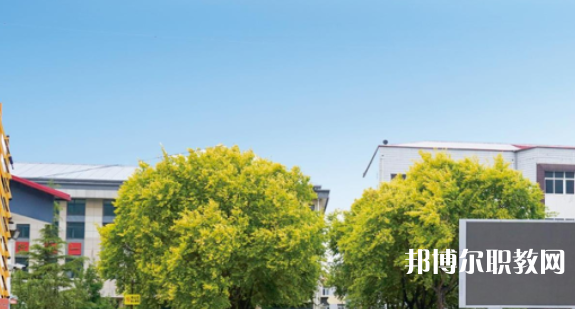 昌黎衛(wèi)生職業(yè)中等專業(yè)學(xué)校地址，乘車(chē)路線