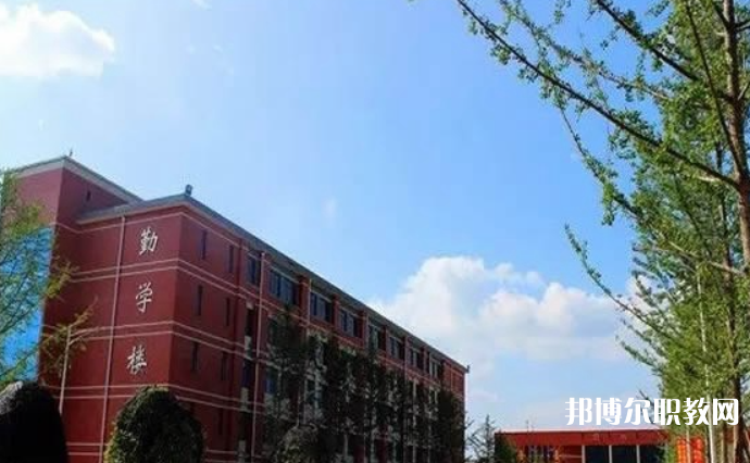 2023福泉市中等職業(yè)學(xué)校多少錢 福泉市中等職業(yè)學(xué)校各專業(yè)學(xué)費收費標(biāo)準(zhǔn)