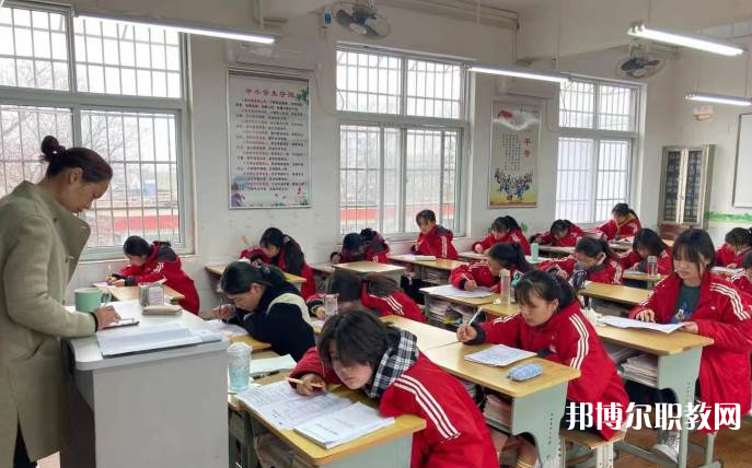 2023開封市第一職業(yè)中等專業(yè)學(xué)校招生計劃 招生人數(shù)是多少(附要求、條件、對象)