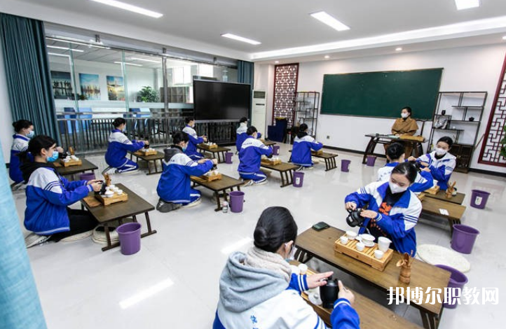 四川興科城市交通技工學(xué)校2024年報名條件、招生要求、招生對象