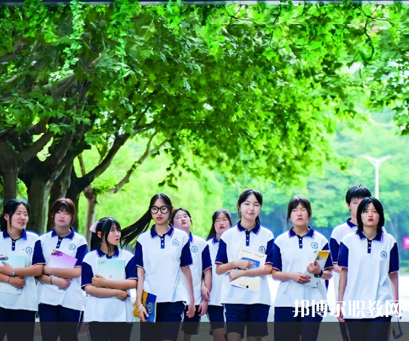 重慶2024年讀中專學(xué)?？刹豢梢钥即髮W(xué)