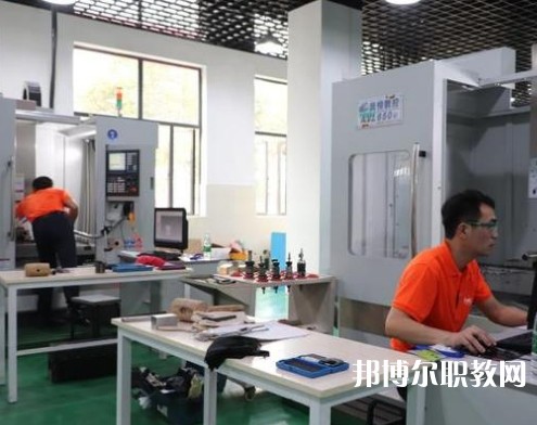 武漢第二輕工業(yè)學(xué)校2023年招生錄取分數(shù)線（2024參考）