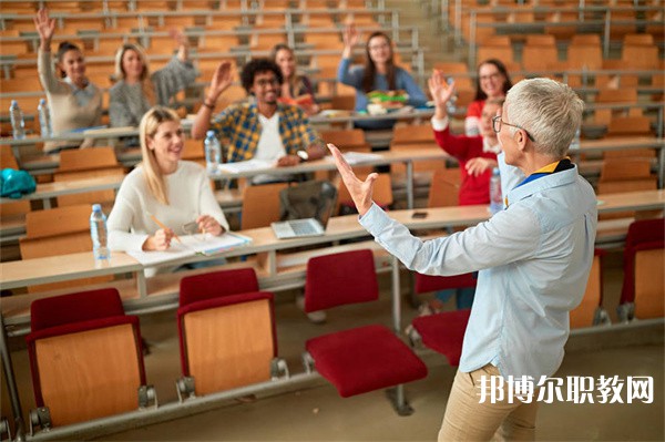 湖南哪里的中專學校能讀室內(nèi)裝飾設(shè)計專業(yè)