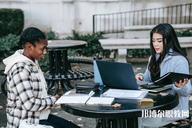 廣東哪里的中職學校能讀旅游商務外語專業(yè)