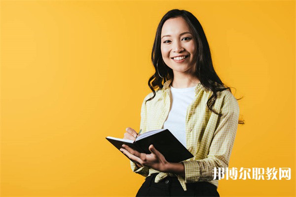 廣西哪里的技工學校能讀工藝美術專業(yè)