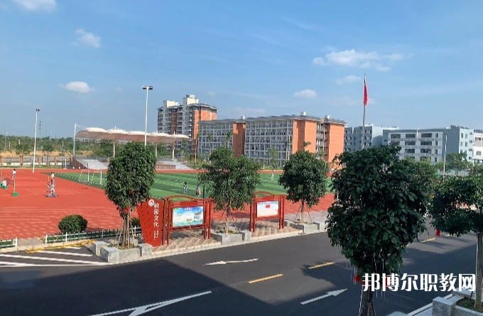 2024貴港市白云職業(yè)技術(shù)學(xué)校招生計(jì)劃 招生人數(shù)是多少(附要求、條件、對(duì)象)