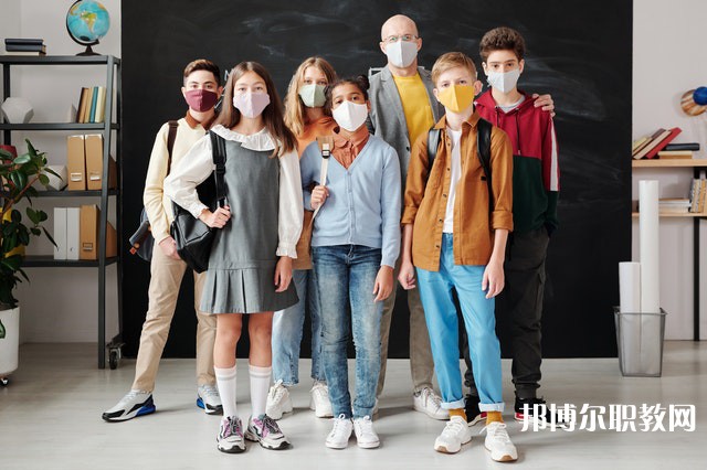 廣西哪里的中職學校能讀口腔工藝技術(shù)專業(yè)