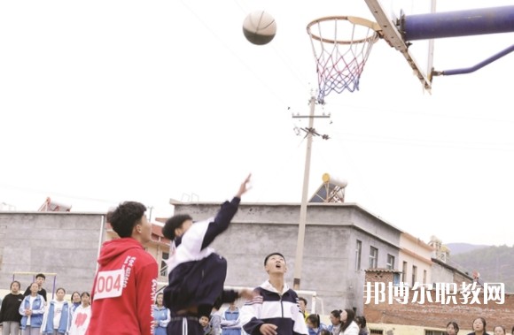 2024方山縣職業(yè)中學(xué)多少錢方山縣職業(yè)中學(xué)各專業(yè)學(xué)費收費標(biāo)準(zhǔn)