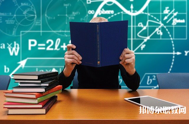 廣西哪里的職業(yè)學校能讀網(wǎng)店運營專業(yè)