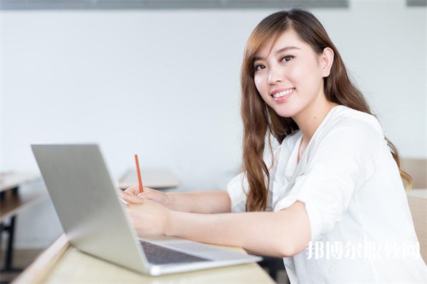四川哪里的職業(yè)學(xué)校能讀計算機(jī)軟件專業(yè)