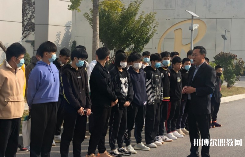 大連大學乒乓球運動中等職業(yè)技術學校怎么樣、好不好