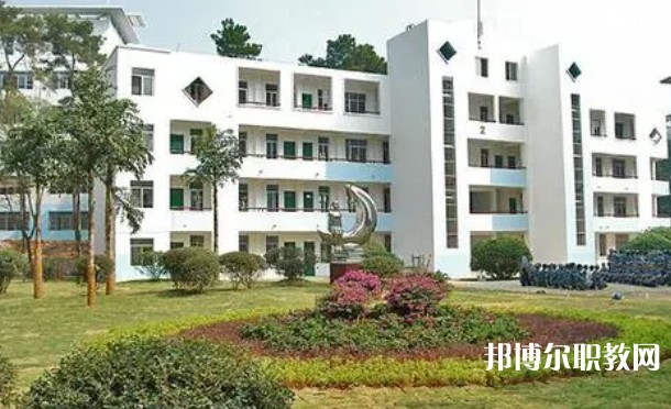 2024瓦房店市第一中等職業(yè)技術(shù)專業(yè)學(xué)校多少錢 瓦房店市第一中等職業(yè)技術(shù)專業(yè)學(xué)校各專業(yè)學(xué)費收費標(biāo)準(zhǔn)