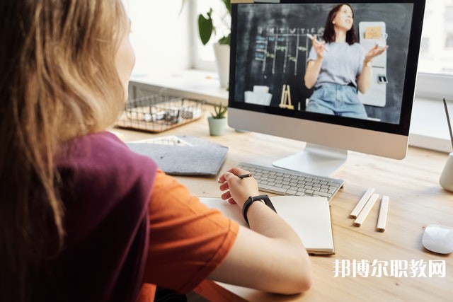 四川哪里的中職學校能讀旅游飯店服務與管理專業(yè)