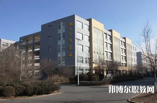 2024鞍山衛(wèi)生學校招生計劃 招生人數(shù)是多少(附要求、條件、對象)
