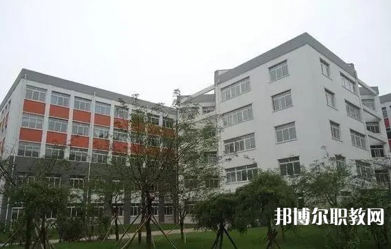 鞍山市藝術(shù)學(xué)校怎么樣、好不好