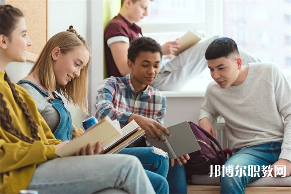 四川哪里的中職學校能讀社會福利事業(yè)管理專業(yè)