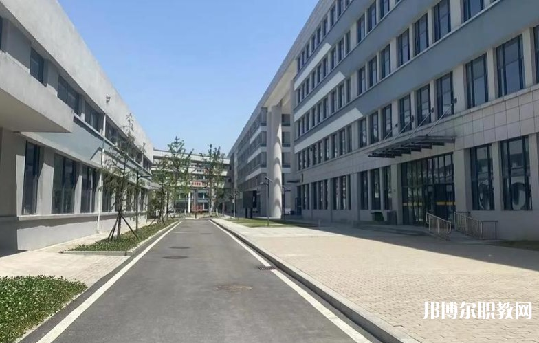 安徽省工業(yè)高級(jí)技工學(xué)校怎么樣、好不好