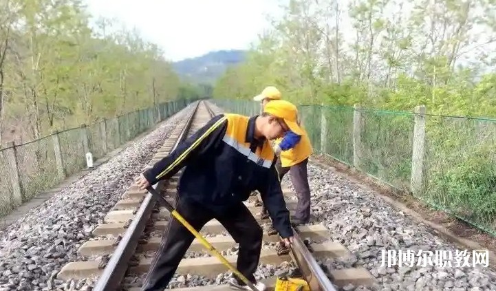 甘肅2025年鐵路學校讀什么專業(yè)有前途