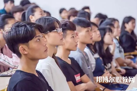 2025安慶公辦技工學(xué)校最新排名前三名單