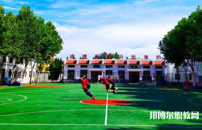 2025來(lái)賓中職學(xué)校最新排名前三名單