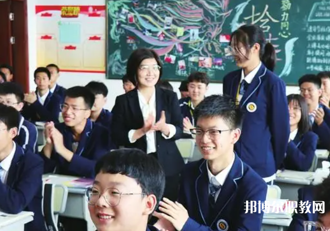 2025曲靖中專學(xué)校最新排名前三名單