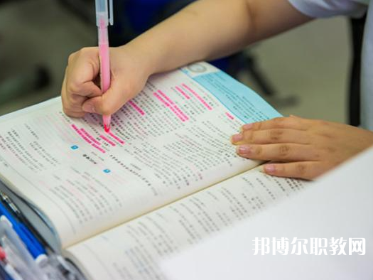 2025廊坊中專學(xué)校最新排名前三名單