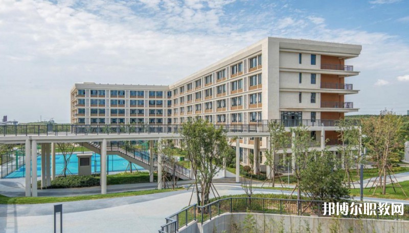 四川2025年大專學校有哪些電工學校